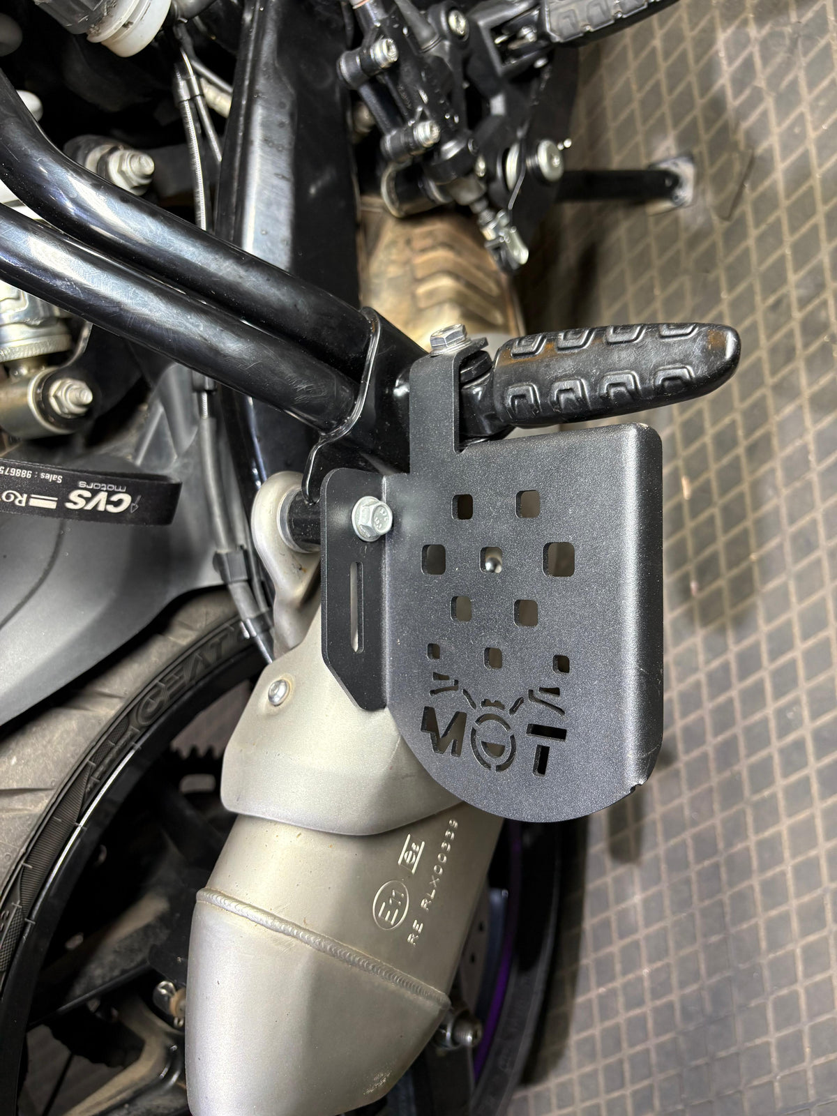 Royal Enfield Guerrilla 450 Footrest Extender